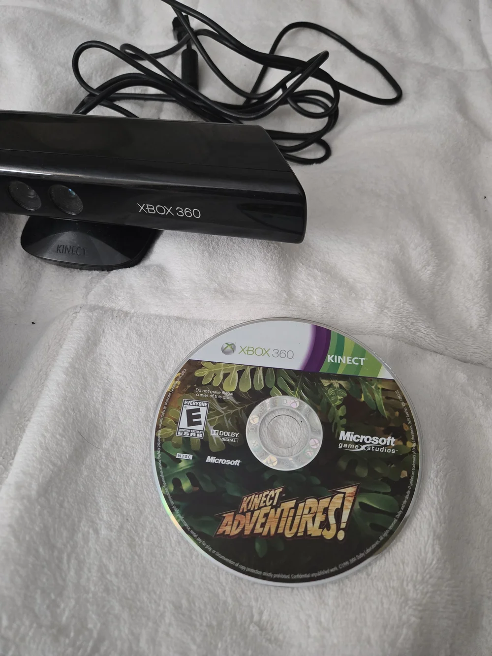 Microsoft Xbox 360 Kinect Sensor Bar Model 1414 W 2 Games Bundle Lot